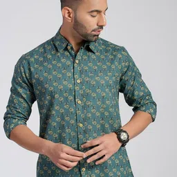 Cotton Curio Men Comfort Fit Spread Collar Floral Printed Cotton Casual Shirt-picture-35