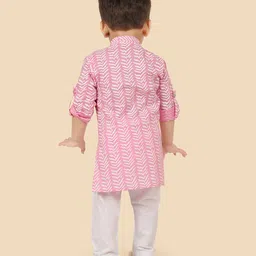 little desi Cotton Full Sleeves Ethnic Printed Kurta Pyjama Set - Pink image 3