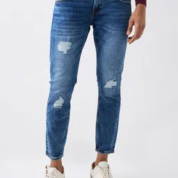 SPYKAR Men Slim Fit Mid-Rise Light Fade Low Distress Stretchable Jeans-picture-38