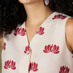 IVY BY KIBO Floral Printed Linen Vest Crop Top image 3