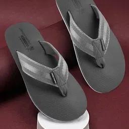 Red Tape Men Thong Flip-Flops image 4