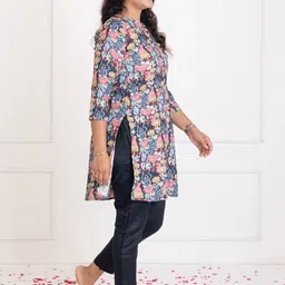 Putchi Women Ethnic Motifs Printed Regular Kurta with Trousers-picture-13