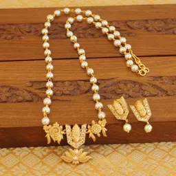 Rujve Jewellery Gold-Plated Stone-Studded & Pearl Beaded Jewellery Set image 1