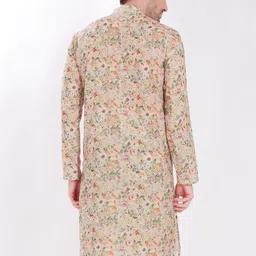 DIVISIVE Men Floral Printed Band Collar Kurta image 3
