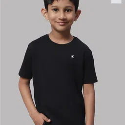Friskers Boys Black 2 Pockets T-shirt-image-50