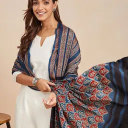Fabindia Women Ajrakh Printed Dupatta image 4