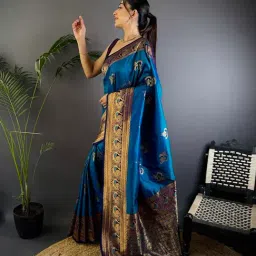 Elora Royal Blue Floral Saree With Unstitched Blouse-picture-25