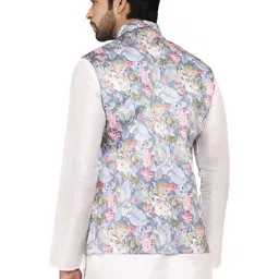 JEXI Men Regular Kurta with Churidar image 4