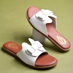 Shoetopia Bow Applique Detailed Colour Blocked Sandals - White-picture-31
