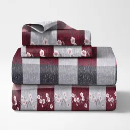 Myntra Elegant Homes Multicoloured 300 TC Bedsheet with 2 Pillow Covers image 4