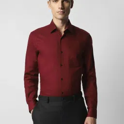 Van Heusen Black Cotton Regular Fit Printed Shirt image 1