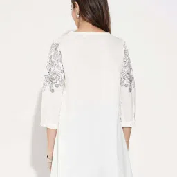 Rangmanch By Pantaloons White Regular Fit Printed Tunic image 2