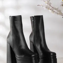 Flat N Heels Women's Black Casual Booties image 1