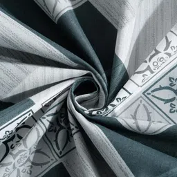 KLOTTHE Green & White Geometric Printed 400 TC Cotton King Bedsheet Set 2.70 m x 2.70 m image 4