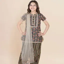 AJ Dezines Kids Black Cotton Printed Kurta Set-image-1