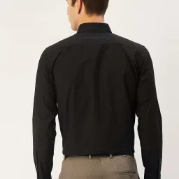Jainish Black Cotton Regular Fit Printed Shirt image 2