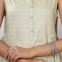 Chandbaali Floral Printed Chikankari A-Line Kurta image 4