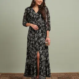 Globus Black V-Neck Puff Sleeves Floral Print Front Slit Smocked Maxi Resort Dress-image-27