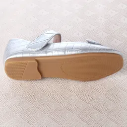 Cute Walk by Babyhug Velcro Closure Ballerina With Heart Applique - Silver image 5