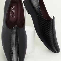 FAUSTO Men Textured Ethnic Lightweight Mojaris image 1