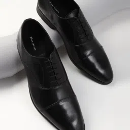 Van Heusen Men's Black Oxford Shoes image 1