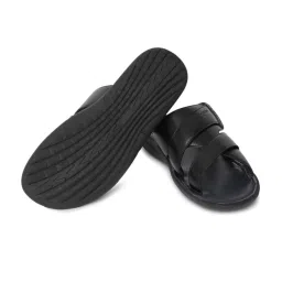 Gabicci Men's Black Cross Strap Sandals image 5