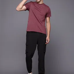 HRX by Hrithik Roshan Men Rapid-Dry Cargo Style Joggers image 4