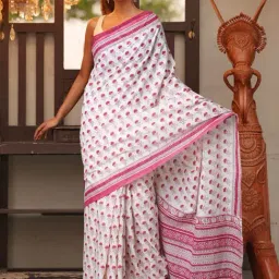 Unnati Silks White & Pink Cotton Printed Saree With Unstitched Blouse-picture-17