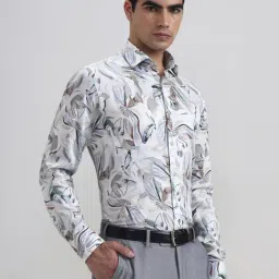 JadeBlue White Regular Fit Printed Shirt image 4