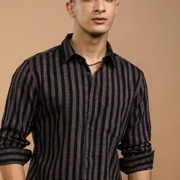 HIGHLANDER Men Slim Fit Striped Casual Shirt-image-32