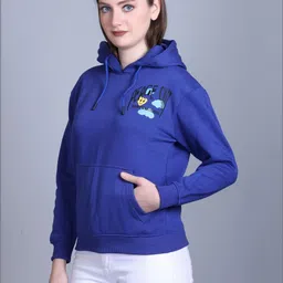 7 ISLANDS Women Printed Hooded Sweatshirt image 4