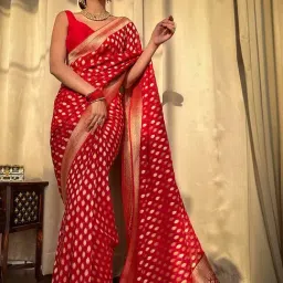 Anjaneya Sarees Red Silk Woven Saree With Unstitched Blouse image 3