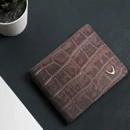 Hidesign Brown Casual Leather Bi-fold Wallet for Men-picture-11