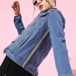 Roadster Woman Stunning Blue Solid Denim Trucker Jacket-picture-25