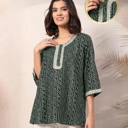 Zelena 100% Rayon Three Fourth Sleeves Bandhani Printed Maternity Zipless Feeding Top With Nursing Access - Green-picture-34