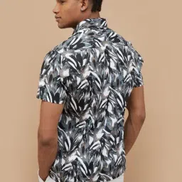 Forca By Lifestyle Multicolored Regular Fit Printed Shirt image 2