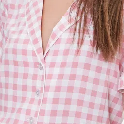 Forever 21 Pink & White Checks Shirt With Shorts image 4