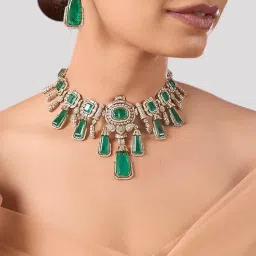 Auraa Trends Royal Green Stone Kundan Jewellery Set-picture-26