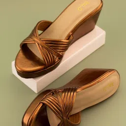 Inc.5 Women's Antique Gold Casual Wedges image 1