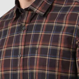 Peter England Brown Cotton Slim Fit Checks Shirt image 4