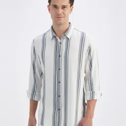 Pepe Jeans White Cotton Regular Fit Striped Shirt image 1