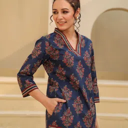 Rain & Rainbow Print Cotton Top image 4