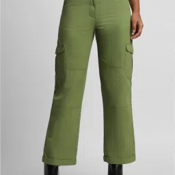 Forever 21 Olive Cotton Regular Fit Mid Rise Cargo Pants image 1
