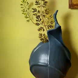 Archadia Black Figurine Showpiece-picture-19