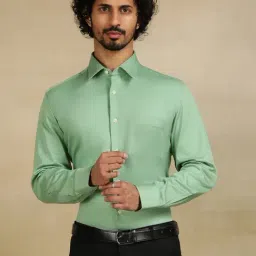JadeBlue Green Cotton Slim Fit Solid Shirt-picture-19