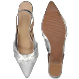 Van Heusen Women's Silver Sling Back Sandals image 3