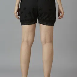 Indiankala4u Women Hand Embroidered Chikankari Cotton Shorts with Crochet Hem image 4