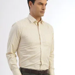 JadeBlue Beige Cotton Regular Fit Checked Shirt image 2
