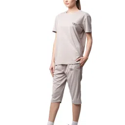 Vimal Jonney Light Grey Regular Fit T-Shirt With Capris image 3