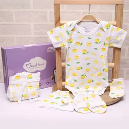 Moms Home 5-Pcs Pure Cotton Printed Baby Apparel Gift Set55-picture-46